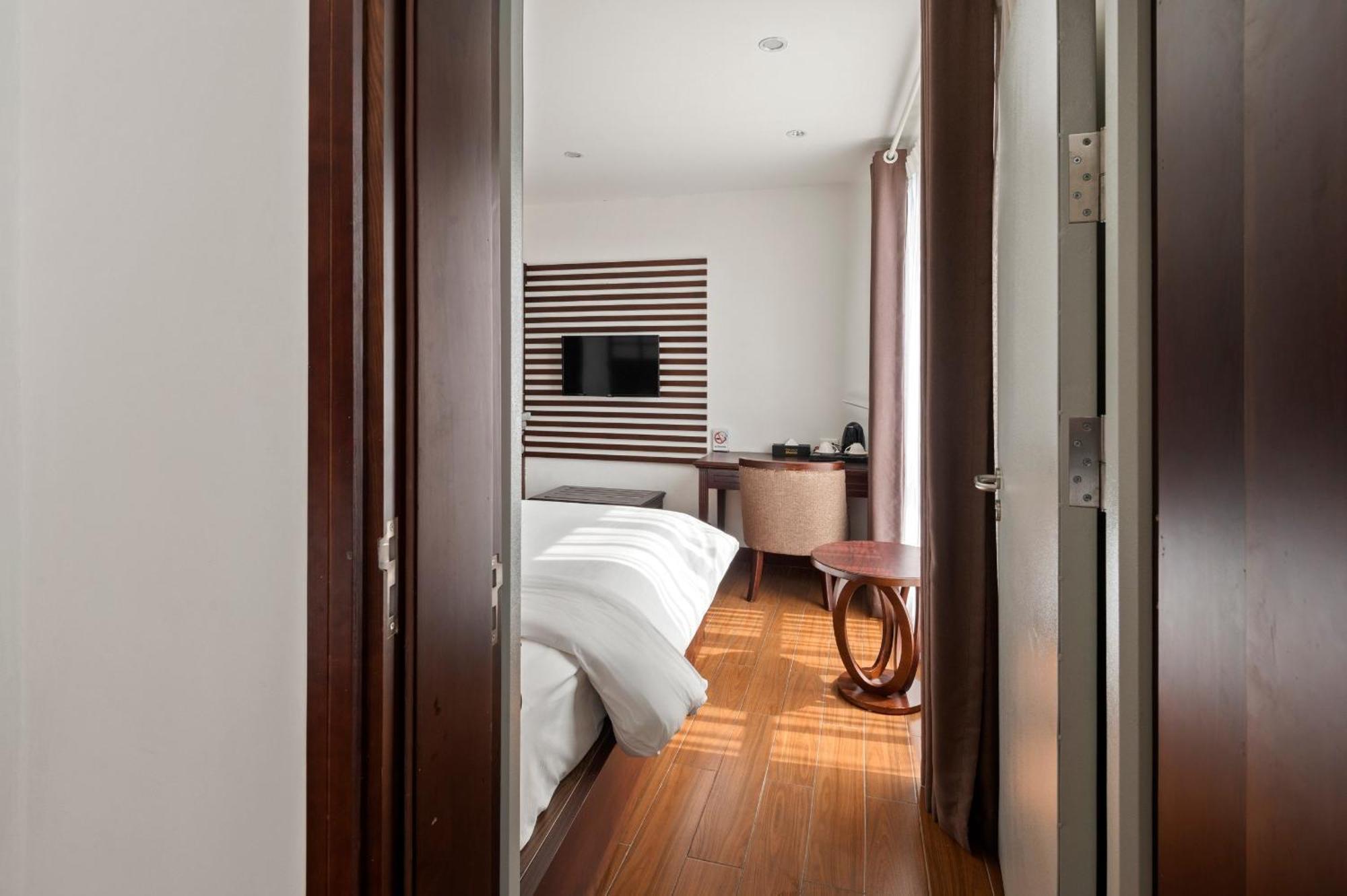 Sunny 22Land Residence Hotel 2 Hanoi Bagian luar foto